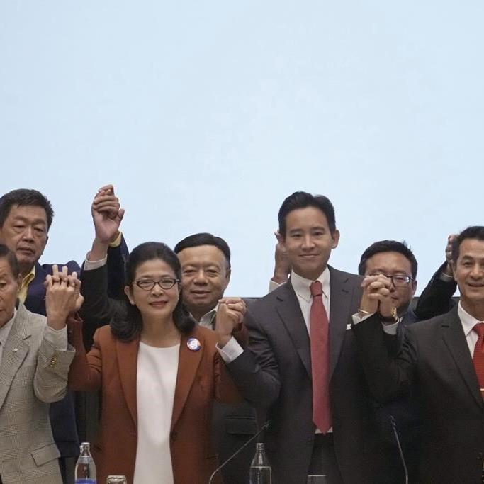 Leader of Thai opposition party that won election announces 8-party coalition plan to take power